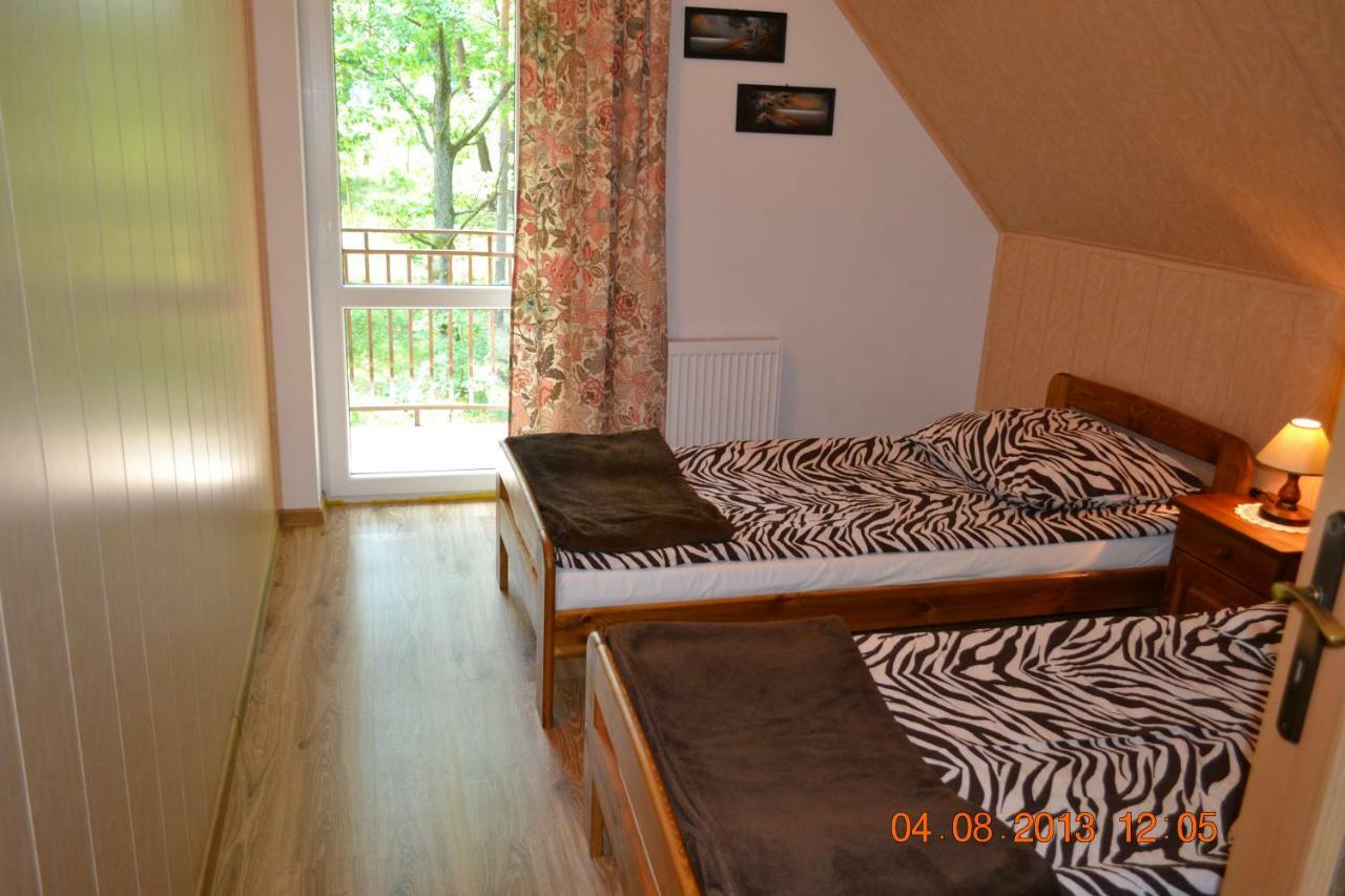 Dom Na Skraju Lasu Villa Wilkasy Exterior foto